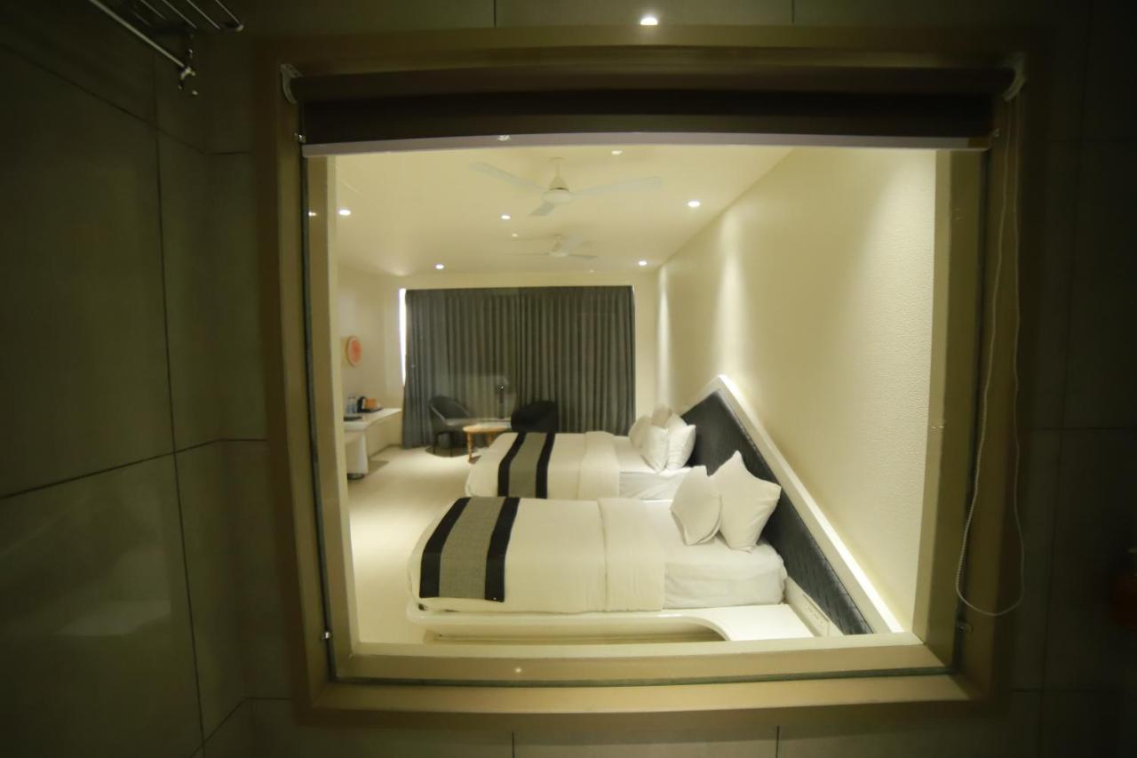 Hotel Brij Residency Top Selling , Lātūr Kültér fotó